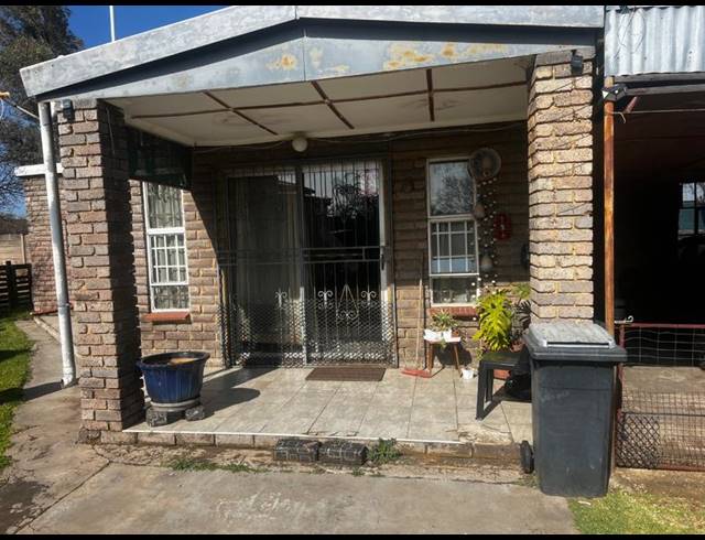 3 BEDROOM HOUSE FOR SALE IN VANDERBIJLPARK CW 6